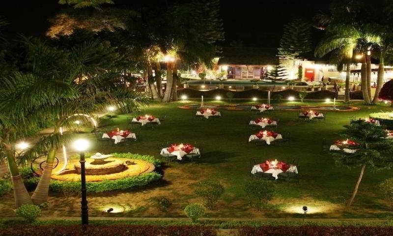 Shikarbadi Hotel - By The Lake Heritage By Hrh Group Of Hotels Udaipur Exterior foto